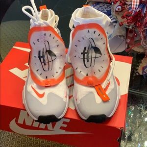 Nike Air Huarache Gripp QS 8.5 in box